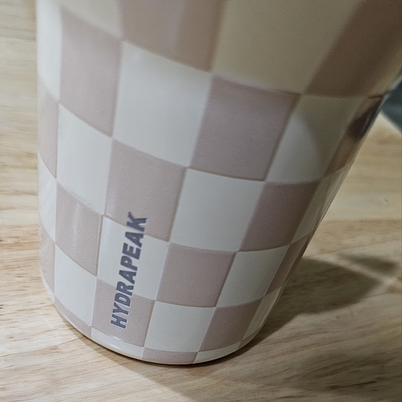 Hydrapeak Insulated 40 oz Voyager Tumbler with Straw Checkered Cream NWT - Picture 3 of 10